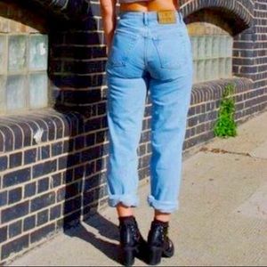 **VINTAGE** Calvin Klein Jeans // Mom Jeans